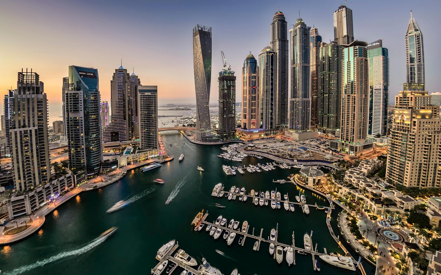 Renting an automobile in Dubai? Use this guide prior to hitting the trail